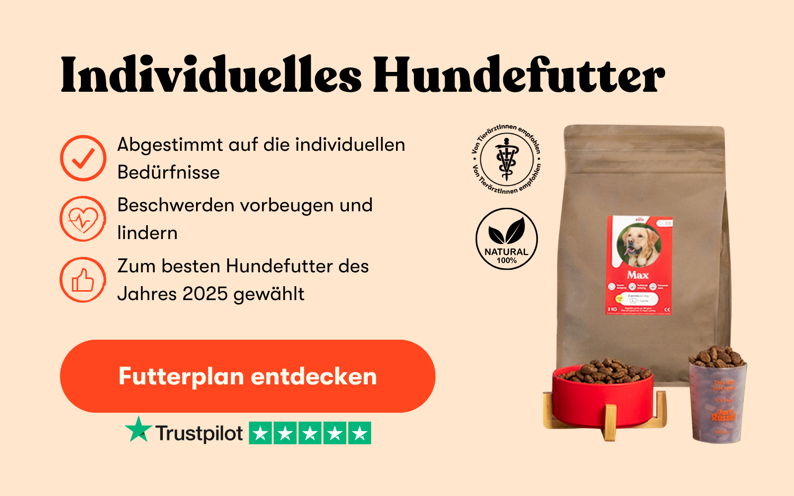 Personalisierbares Hundefutter von Just Russel in brauner Verpackung mit roter Futterbox und Messbecher.